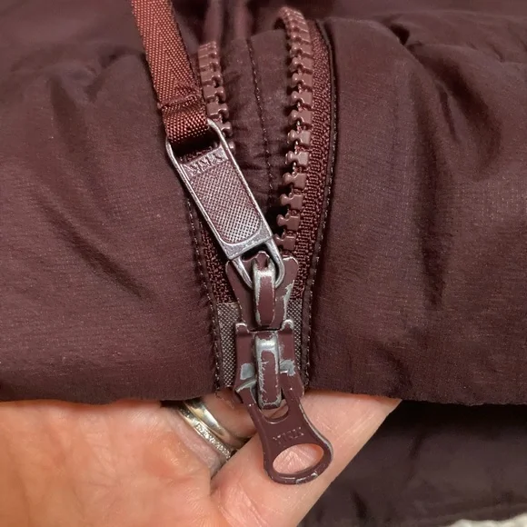 Arc’teryx Women’s Seyla Mid Insulated Coat | S | 750 grey goose down |chocolate - Picture 8 of 16